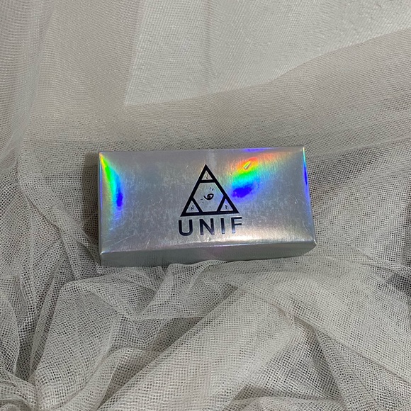 UNIF The Shadys Sunglasses - Picture 5 of 7